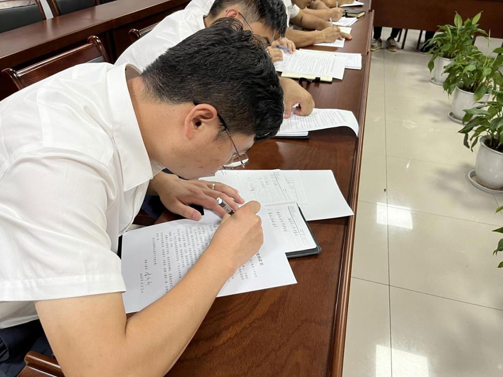 城建投公司召開(kāi)全體員工大會(huì)暨安全生產(chǎn)、保密工作會(huì)議?