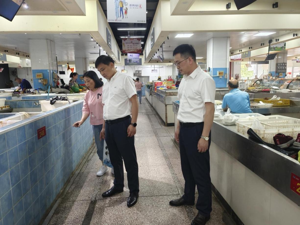 管好“菜籃子”，守護(hù)“大民生”國資運營公司開展菜市場大巡查
