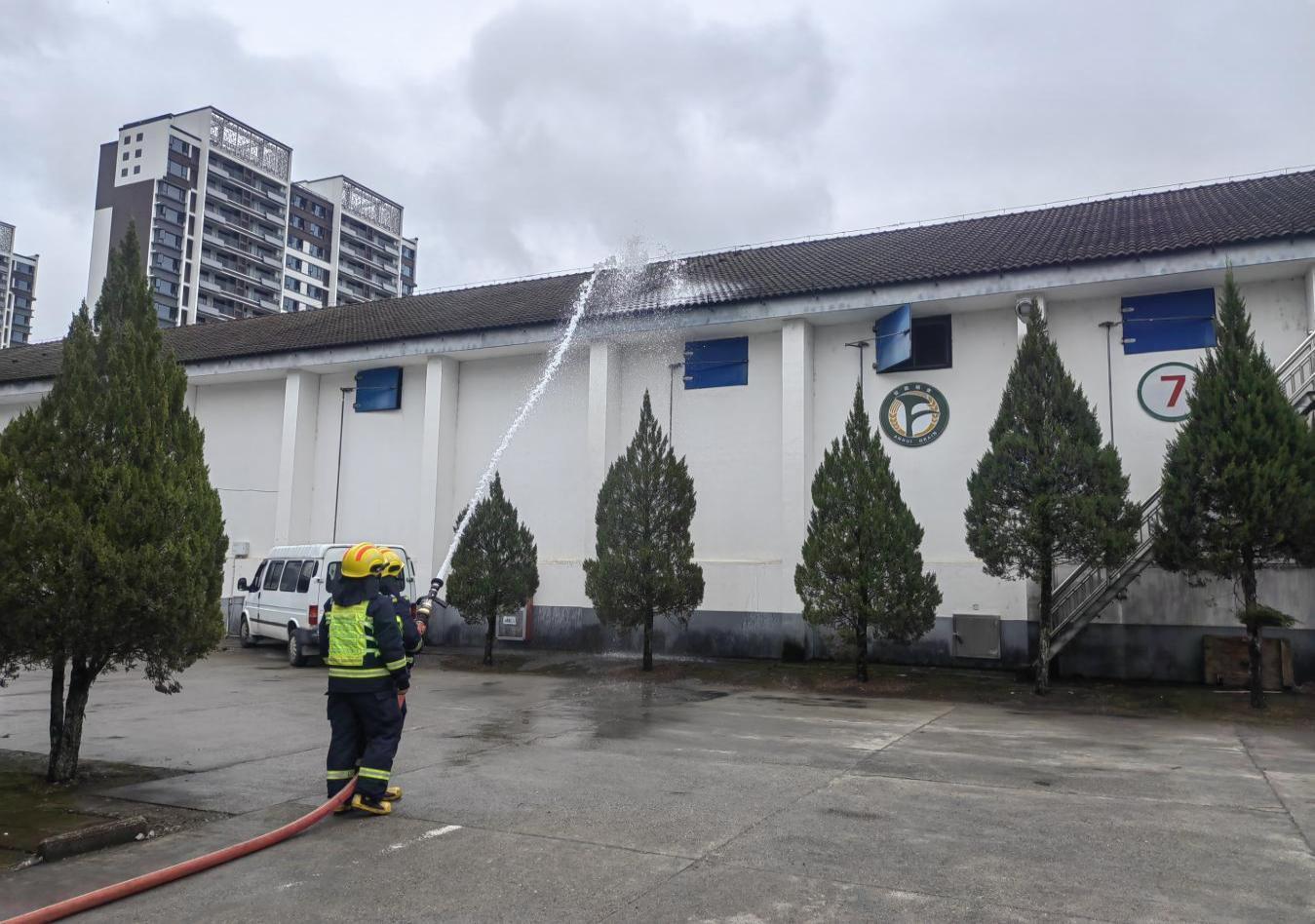 屯溪區(qū)糧儲(chǔ)公司：積極參加消防逃生專項(xiàng)演練，共筑春季火災(zāi)防線